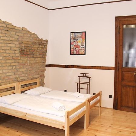 Walking Bed Budapest Downtown Hostel Ruang foto